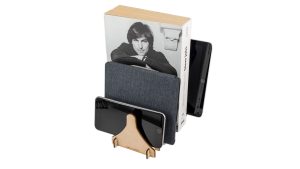 Suport din lemn pentru gadget-uri și cărți